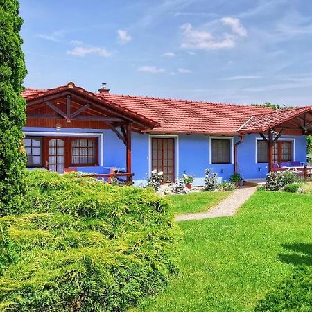 זלקרוס Magyar Apartmanhazak I-Iii. מראה חיצוני תמונה